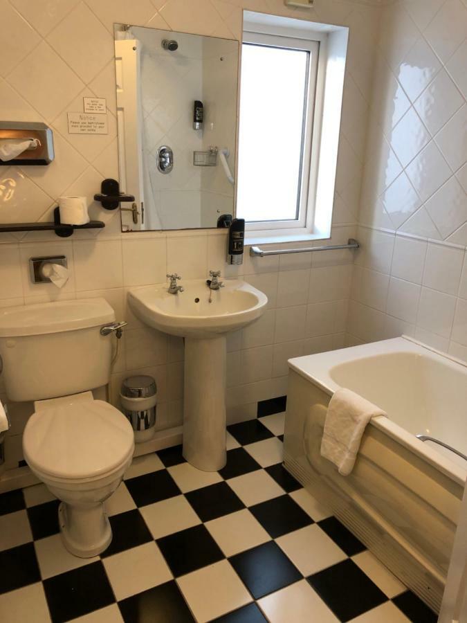 Amber Hill Bed & Breakfast Galway Dış mekan fotoğraf